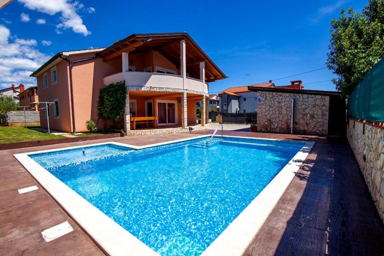 Villa Anita Pula Ngoại thất bức ảnh