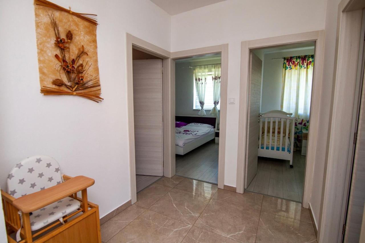 Villa Anita Pula Ngoại thất bức ảnh